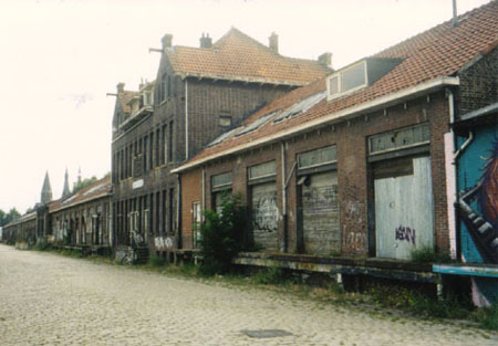 Amsterdam Centraal_douanecomplex.JPG (16309 bytes)
